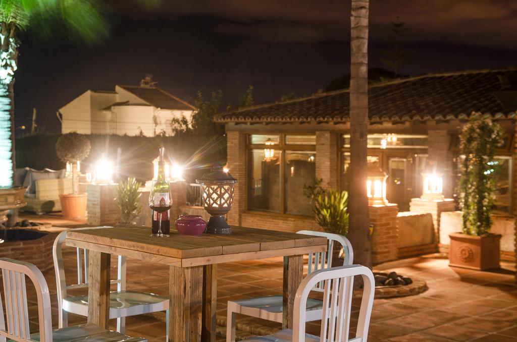 Villa Conmigo Bed & Breakfast 알하우린데라토레 외부 사진