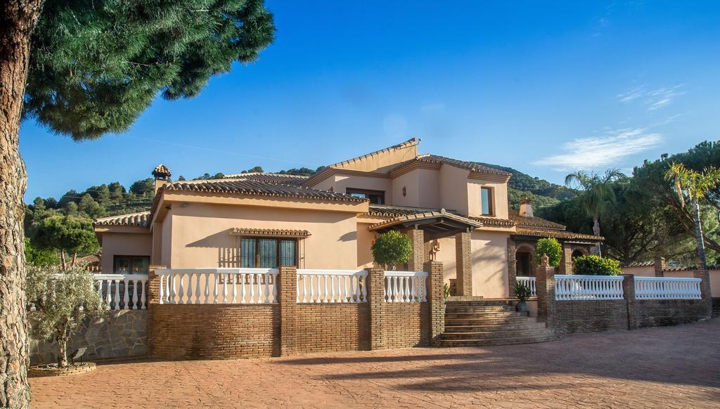 Villa Conmigo Bed & Breakfast 알하우린데라토레 외부 사진