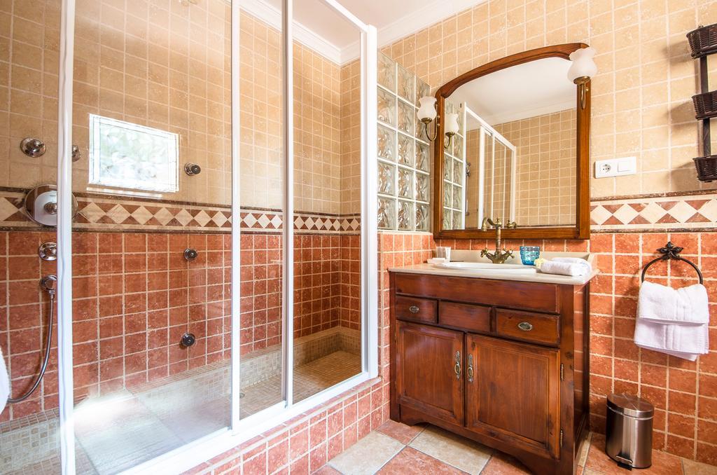 Villa Conmigo Bed & Breakfast 알하우린데라토레 외부 사진