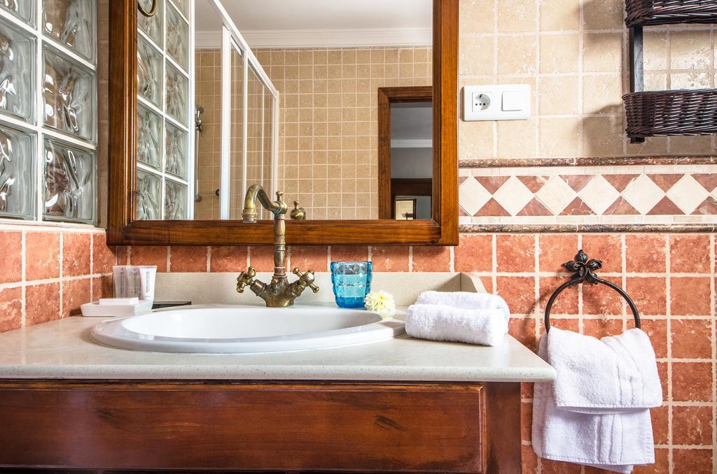 Villa Conmigo Bed & Breakfast 알하우린데라토레 외부 사진