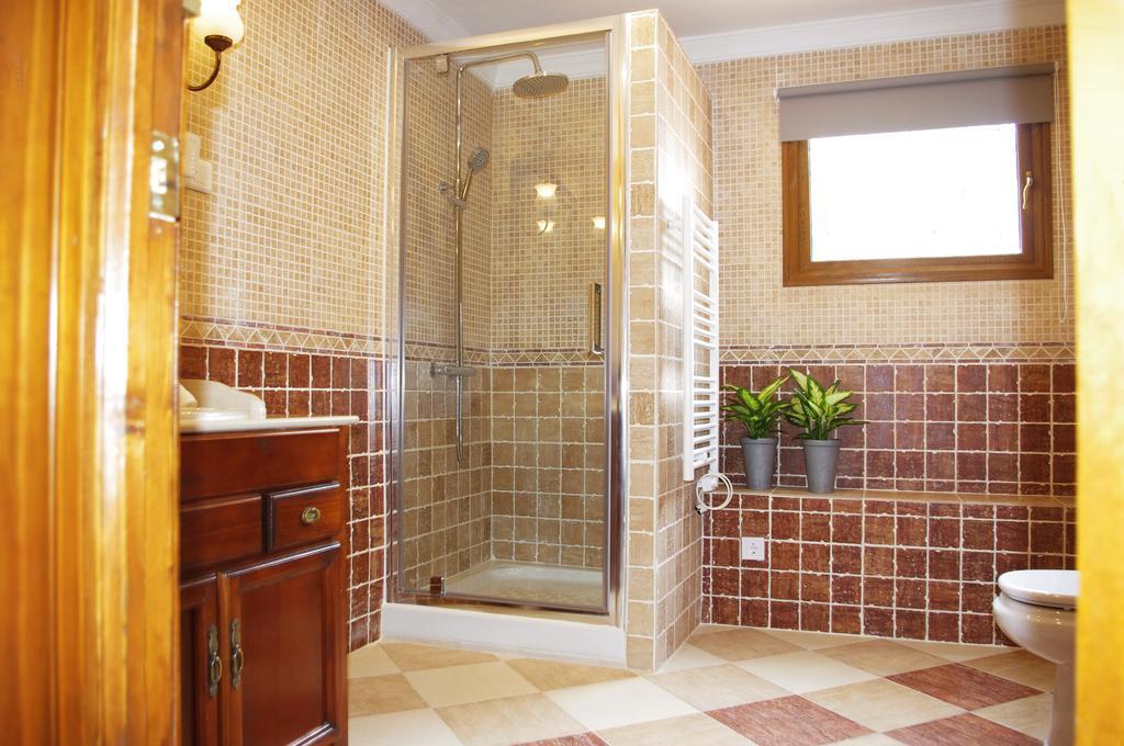 Villa Conmigo Bed & Breakfast 알하우린데라토레 외부 사진